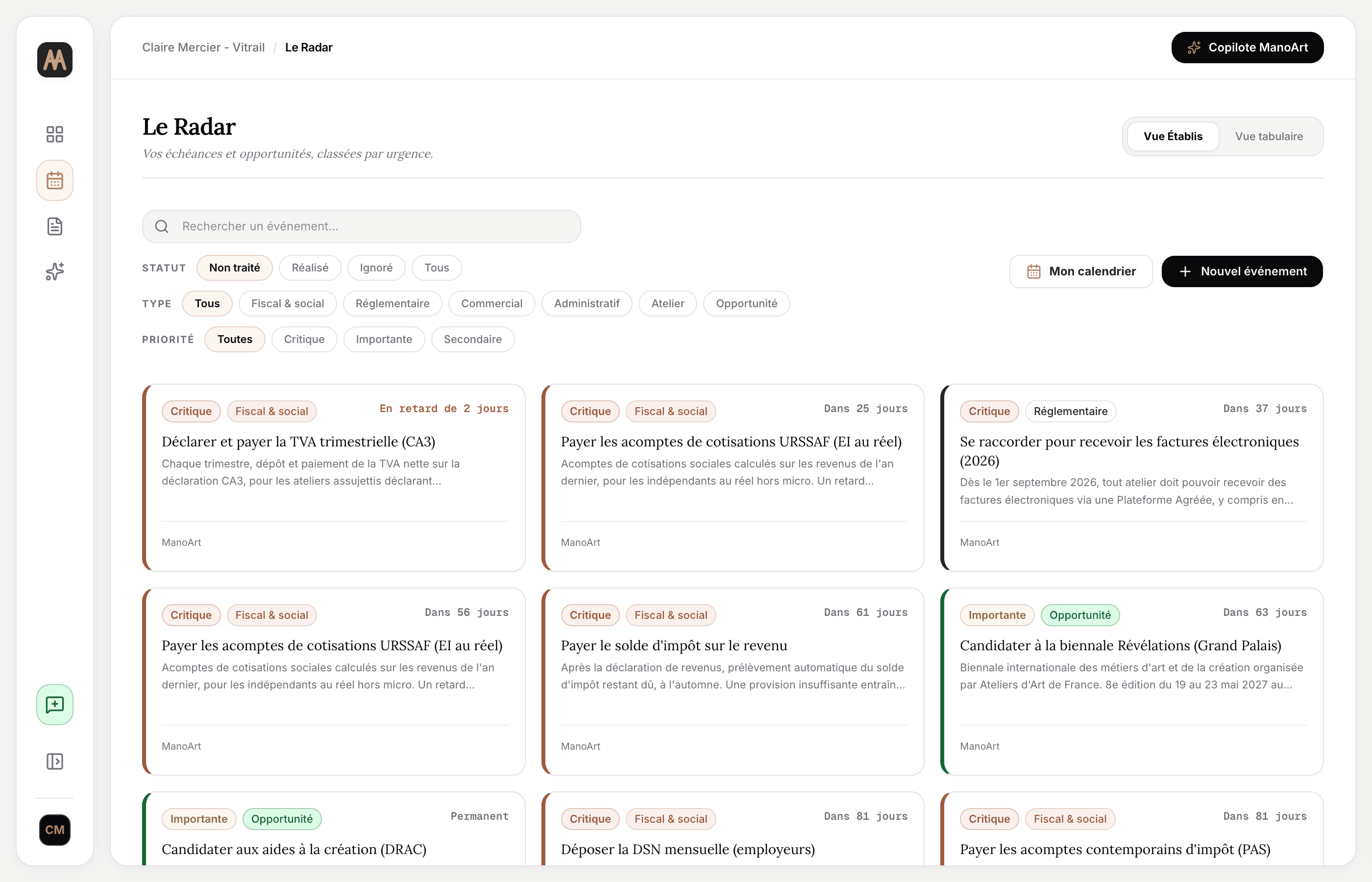 Écran du Radar d'Échéances de ManoArt : échéances fiscales, sociales et réglementaires et opportunités, classées par urgence, avec filtres par statut, type et priorité et un compte à rebours sur chaque carte.